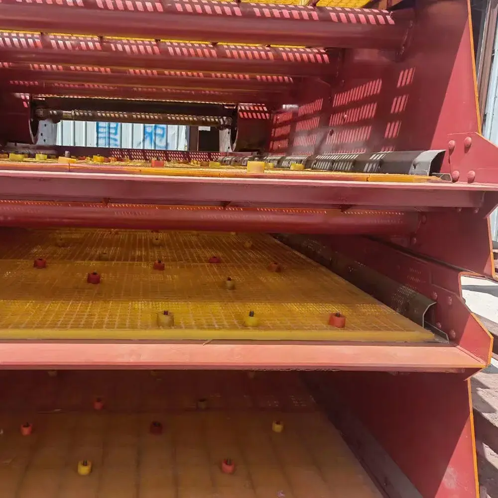 Polyurethane dewatering panels fitted on a representative screening deck.